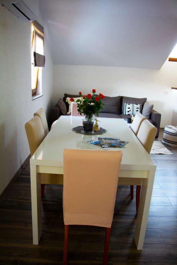 Ferienwohnung Timeless Gospić Exterior foto