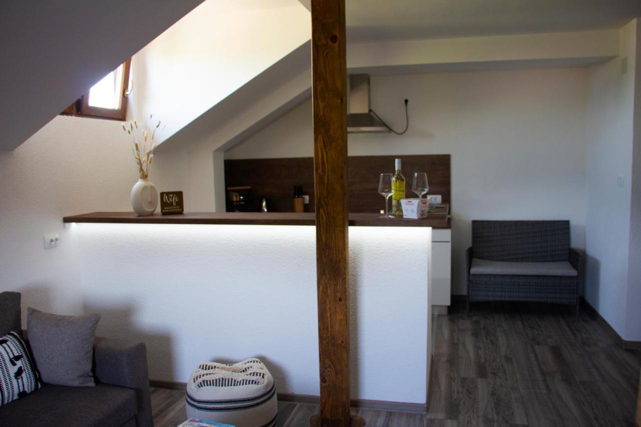 Ferienwohnung Timeless Gospić Exterior foto